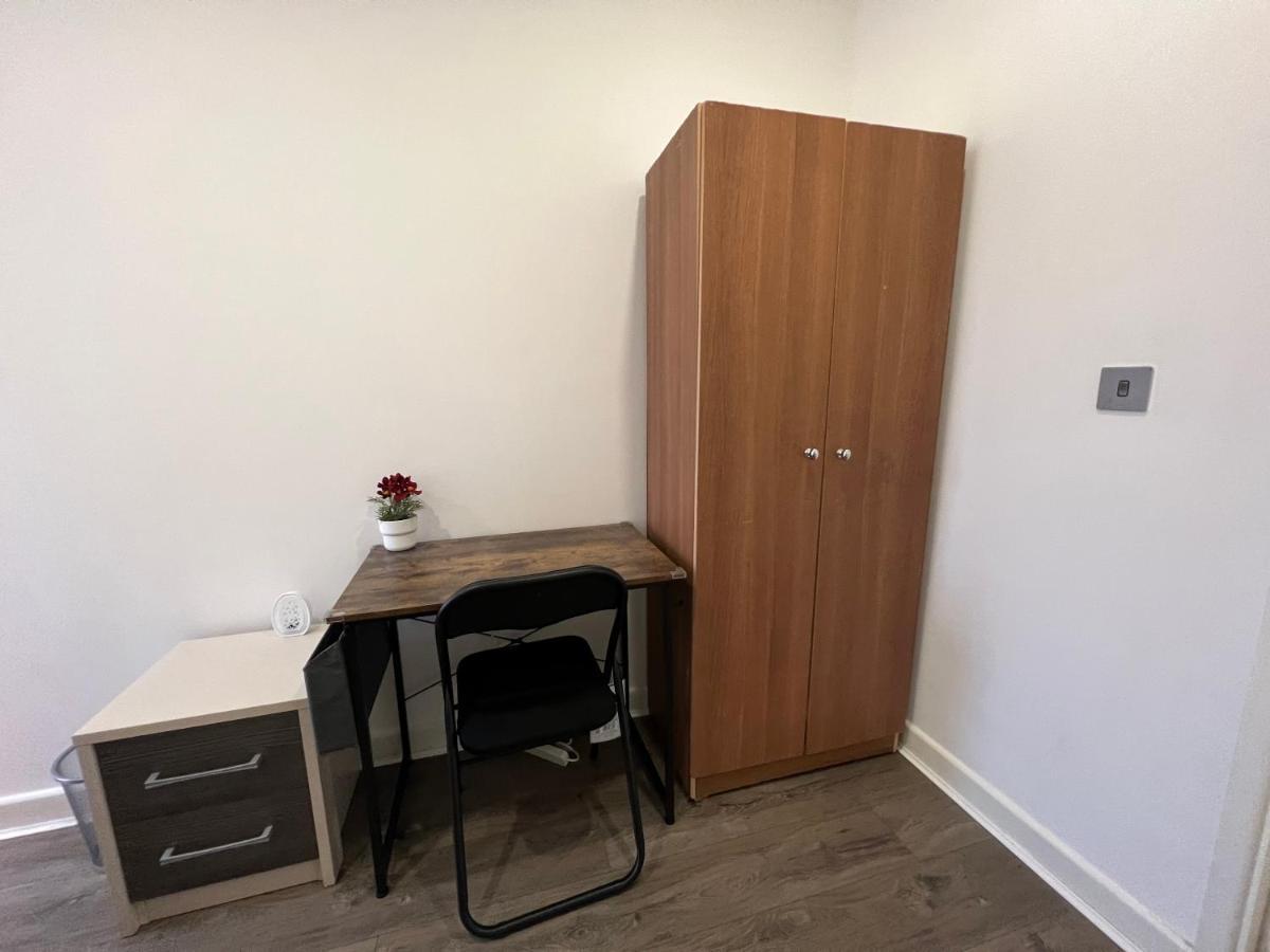 Вилла 3Bed Flat 3Wc And Great Location Near Excel City Airport O2 And Canning Town Station Лондон Экстерьер фото