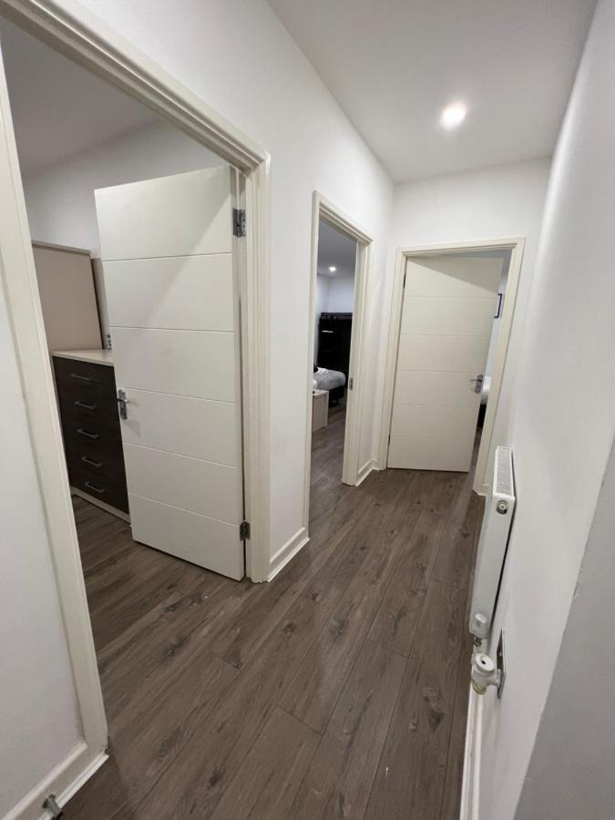 Вилла 3Bed Flat 3Wc And Great Location Near Excel City Airport O2 And Canning Town Station Лондон Экстерьер фото
