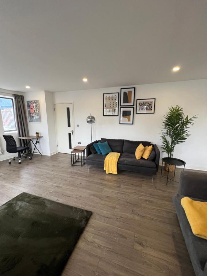 Вилла 3Bed Flat 3Wc And Great Location Near Excel City Airport O2 And Canning Town Station Лондон Экстерьер фото