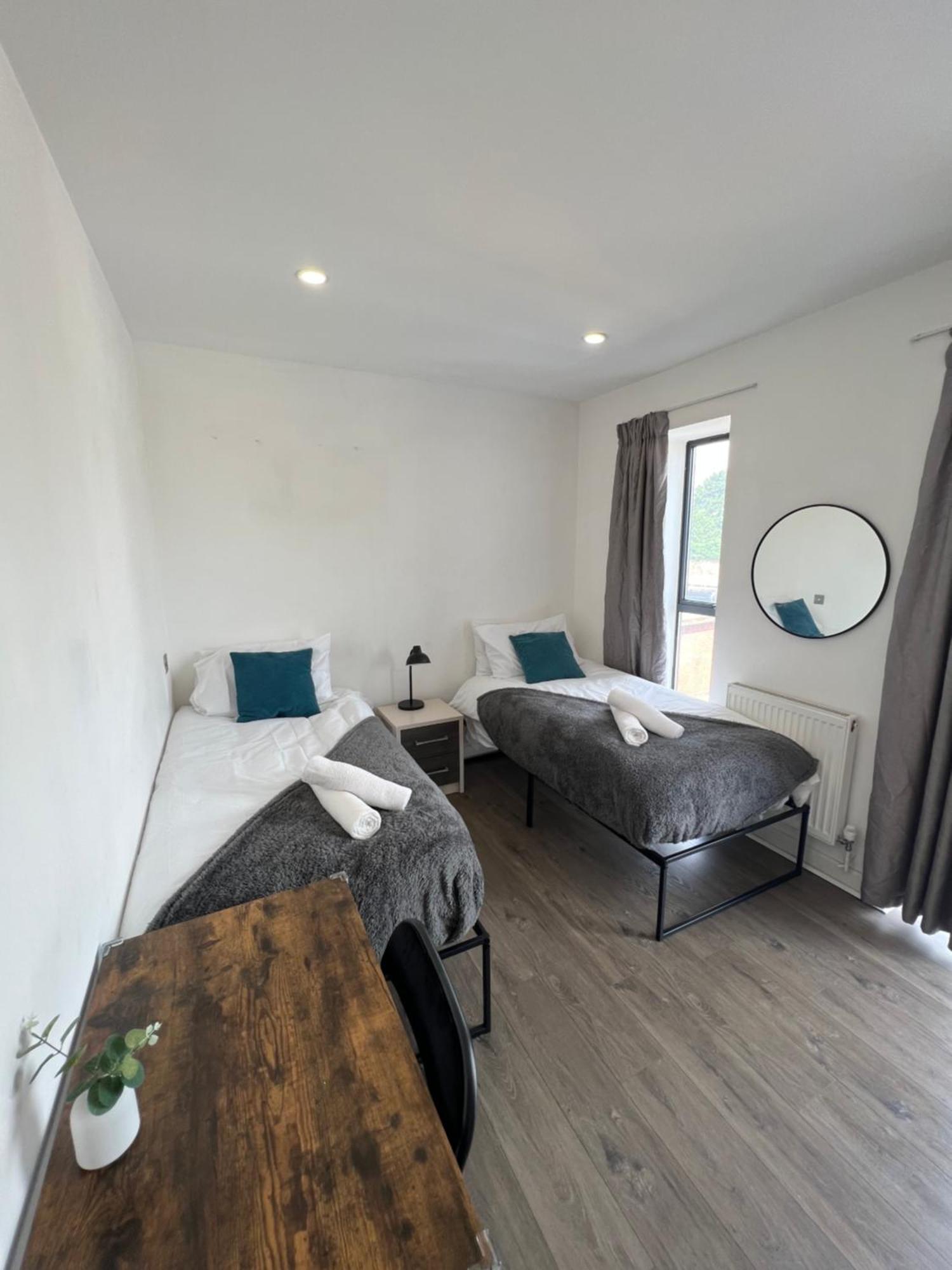 Вилла 3Bed Flat 3Wc And Great Location Near Excel City Airport O2 And Canning Town Station Лондон Экстерьер фото